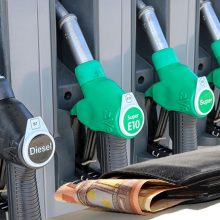 Rincaro Carburante, Adiconsum Puglia: intervenire su IVA e accise